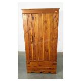Cedar wardrobe, Kincaid Robes, 21 x 31 x 63