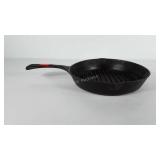 Benjamin and Medwin cast iron skillet, 11.5"
