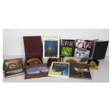 Book lot on various topics: Dinosaurs, New York,