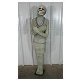 Lifesize mummy, 5