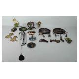 Hanging decor, includes frog wind chime, animal