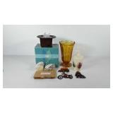 Mixed group, includes America glass vase, Spa