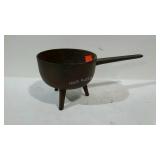 Cast iron trifooted pot with handle, 6".