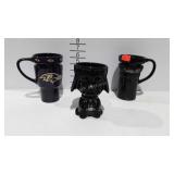 3 porcelain mugs: Star Wars Galeria,