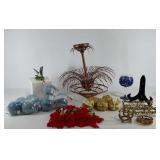 Miscellaneous decor group, includes Christmas