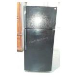 GE refrigerator freezer.  Tested and working.