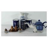 Mixed group, includes porcelain elephant teapot,