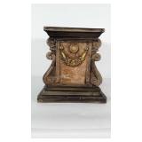 Plant stand made of heavy plaster. Base measures