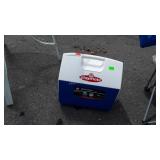 Igloo Playmate elite Cooler, 16qts. Nice