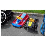 Two snow toys, seller z3