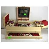 Jewelry box with jewelry