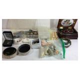Costume jewelry, jewelry box/dishes