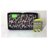 Traveleon RFID wallet