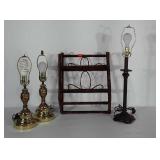 Mixed lot: wicker hanging shelf and 3 lamps.