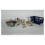 Advertisers lot: old bottles, tins, mugs, etc.