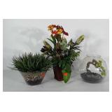 Mixed lot: glass bowl with everlasting plant,