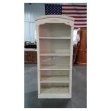 Bookshelf, five shelves, three are adjustable,