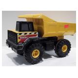 Tonka 354 metal and plastic dump truck, has been