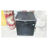Danby mini refrigerator.  18"×17"×20". Tested and