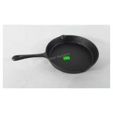 Cast iron skillet