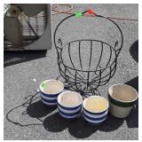 Flower pots: four ceramic and one metal, code LW