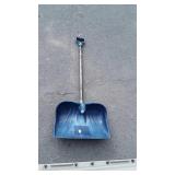 Show Pusher Shovel, used still usable condition