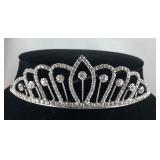 White Austrian crystal retro style silvertone