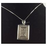 Flower Design Locket Necklace 10.6 grams Sterling