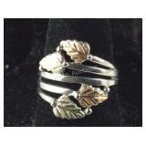 Black Hills Gold 4 Leaf Silver & Gold Ring 3.5