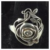 AVON Flower Ring 5.5 grams Sterling
