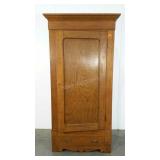 Breakdown wardrobe, includes key, 80" tall