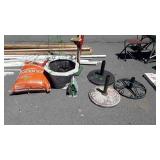 Gardening Accessories lot, bag of garden soil,