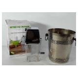 Kitchenwares, includes ice bucket and retro ice