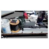 Bucket with toilet paper holder Hardware,