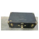 Trunk, 17 x 31 x 13, hole on top