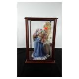 Porcelain dolls, includes The Hamilton