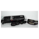 Everlast MMA Punching bag, 2 sets of boxing