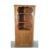 Corner curio, features cut-outs to hang