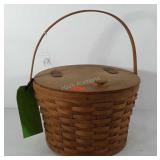 Longaberger sewing basket 1986, one hinge needs