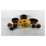 Pottery group, includes Heinz 57 jars (3"), Hull