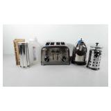 Kitchenwares, includes toaster, leakproof 2qt