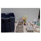 Easter decor group, includes wreath, eggs,