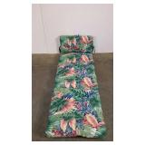 Lounge chair pad, tropical print, 6 1/2