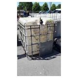 Poly Liquid Tank, 1000 gallon, with pipe cage,