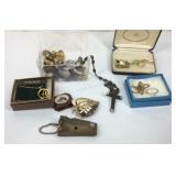 Brooches, rings, key chain knife, etc