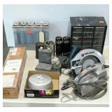 Group lot: tools, appliance panel and hardware