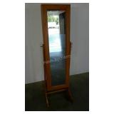 Mirror and jewelry stand, includes key, stands