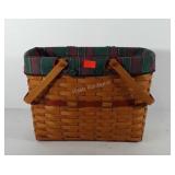 Dual handled longaberger basket with liner, 9" x