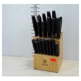 Sabatier knife block with knives