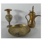 Brass decor, includes Dallah tea/coffee pot,